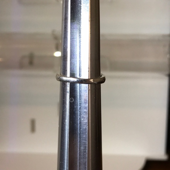 Absolutely beautiful 10k and sterling diamond ring - Picture 4 of 9